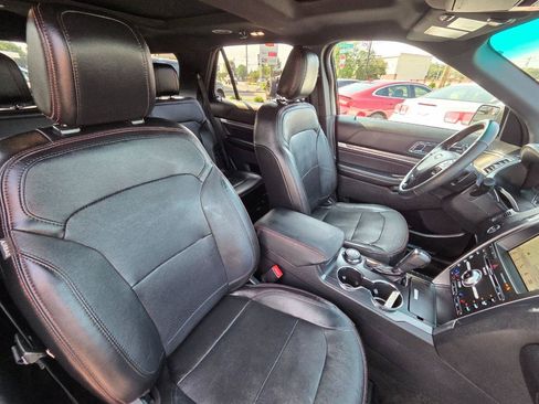 Used 2018 Ford Explorer Sport w/ Equipment Group 401A AWD/4WD image 22