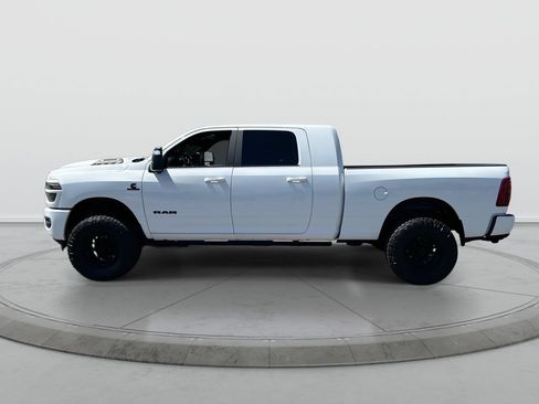 Used 2025 RAM 2500 Laramie AWD/4WD image 5