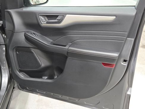 Certified 2022 Ford Escape SE w/ Convenience Package image 8