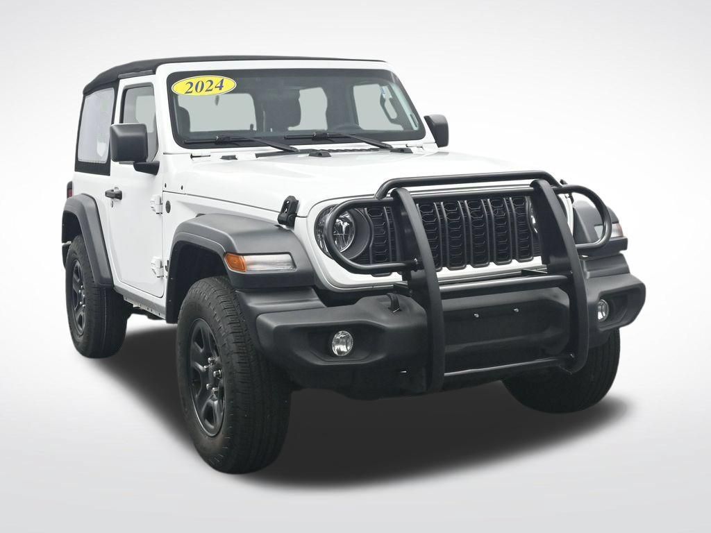 Used 2024 Jeep Wrangler Sport AWD/4WD image 3