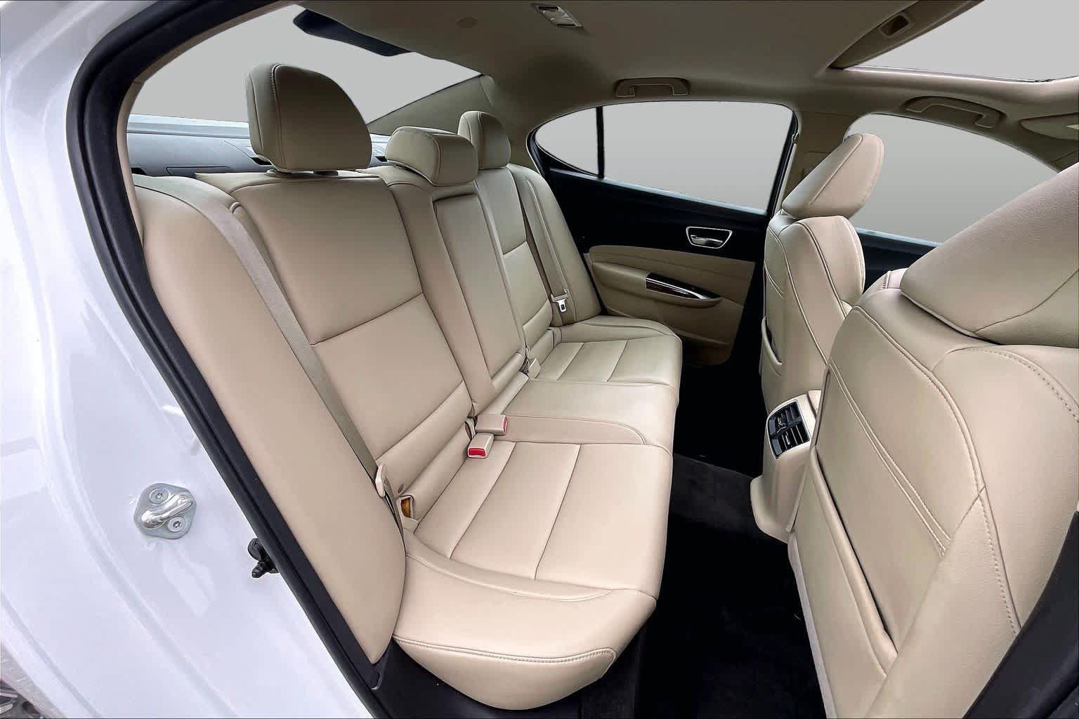 Certified 2018 Acura TLX FWD image 19