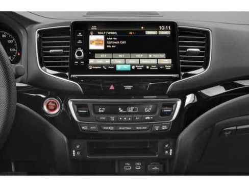 Used 2025 Honda Ridgeline Black Edition image 12