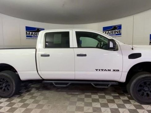 Used 2018 Nissan Titan S w/ GAWR Package AWD/4WD image 3
