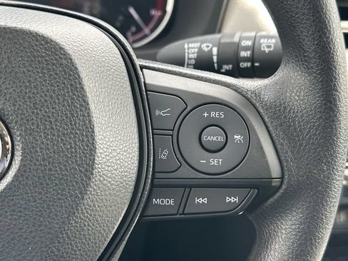 Used 2024 Toyota RAV4 XLE w/ Convenience Package FWD image 21