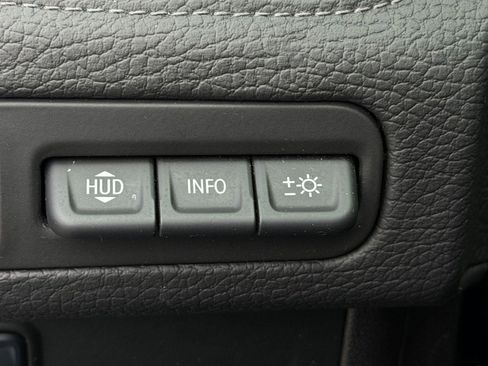 Used 2021 GMC Yukon Denali w/ Denali Premium Package AWD/4WD image 40