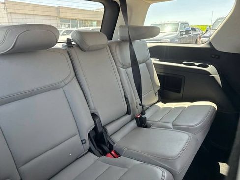 Used 2025 Ford Expedition Active AWD/4WD image 14