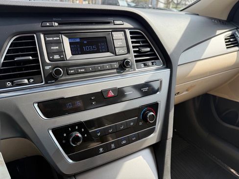Used 2015 Hyundai Sonata SE image 26
