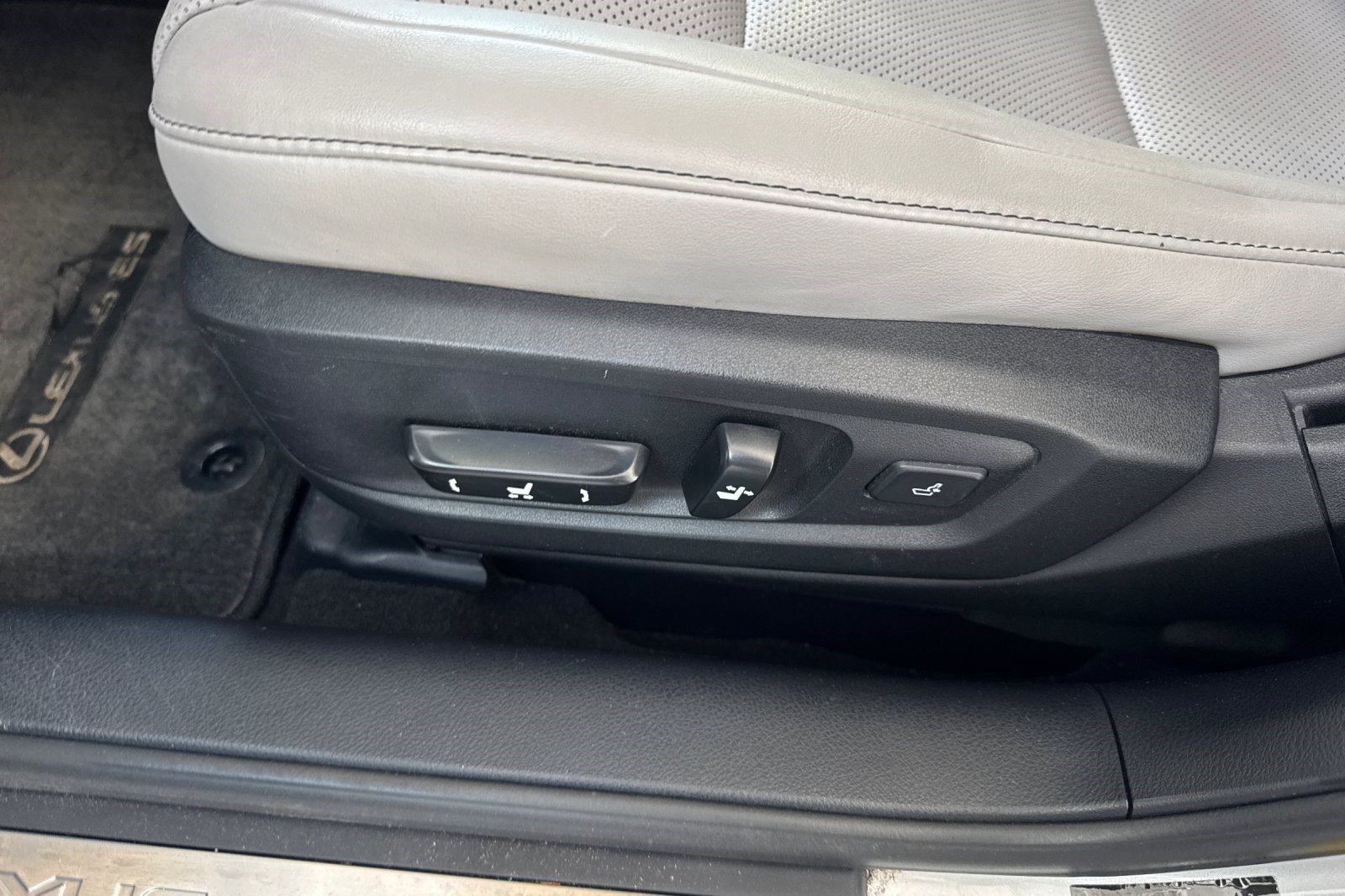 Used 2016 Lexus ES 350 w/ Navigation System Package FWD image 14