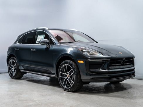 New 2026 Porsche Macan image 9