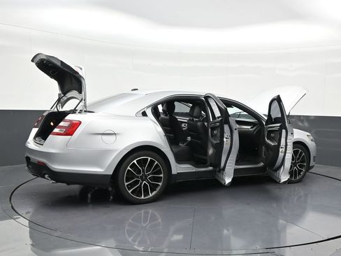 Used 2018 Ford Taurus SHO w/ Driver Assist Package image 30