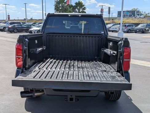 Used 2025 Toyota Tacoma SR5 AWD/4WD image 10