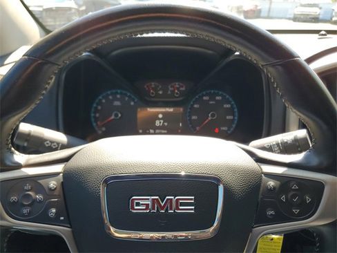 Certified 2022 GMC Canyon Denali image 19