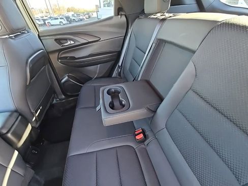 Used 2023 Chevrolet TrailBlazer RS w/ Convenience Package image 27