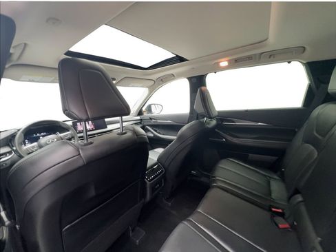 Used 2025 INFINITI QX60 Luxe FWD image 24