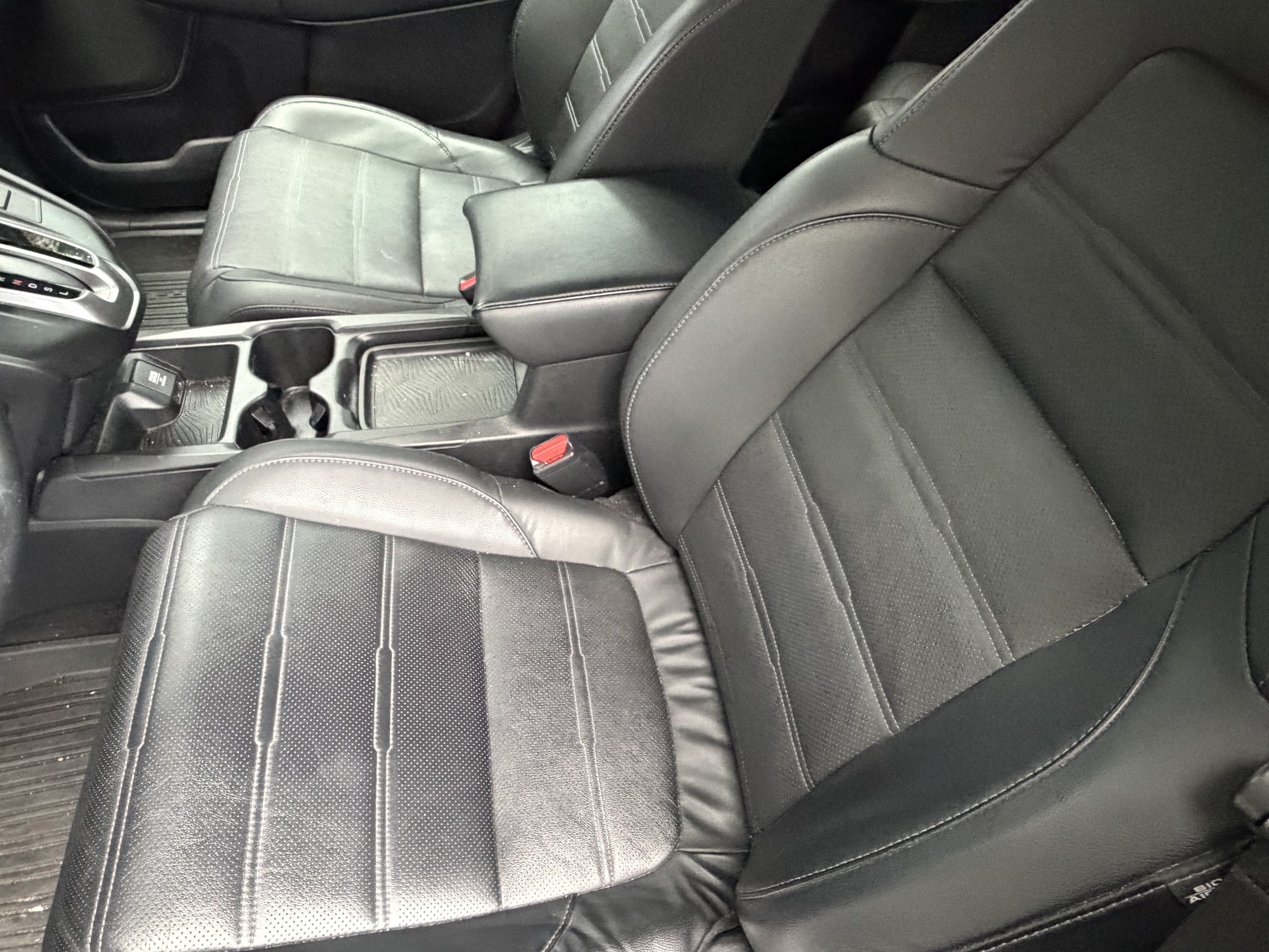 Used 2019 Honda CR-V Touring image 16