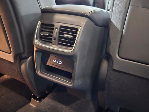 Certified 2025 INFINITI QX50 Luxe w/ Accent Package image 95