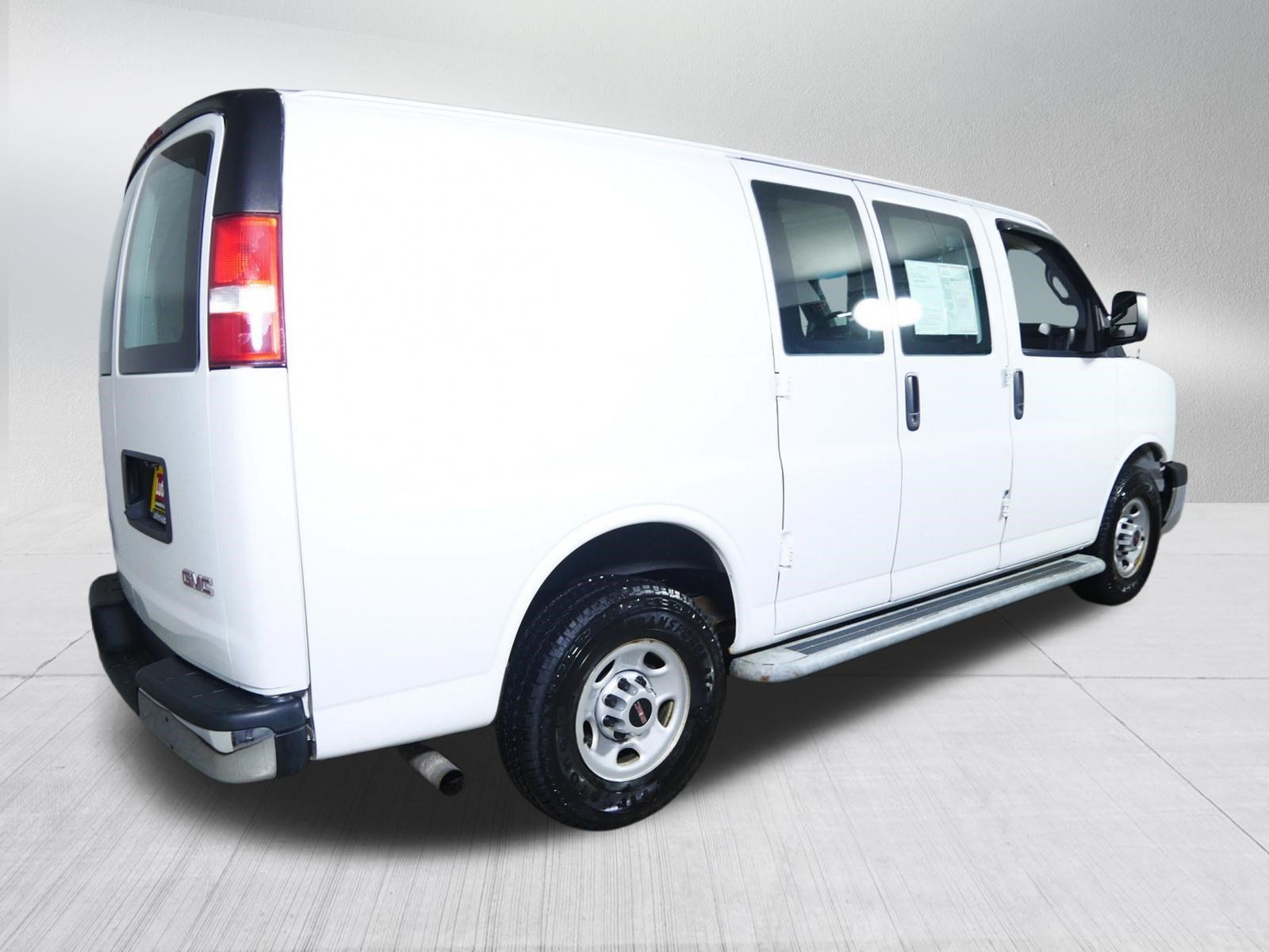 Used 2019 GMC Savana 2500 w/ Driver Convenience Package RWD image 7