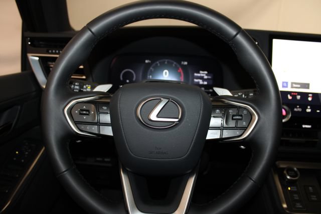 Used 2025 Lexus GX 550 AWD/4WD image 31