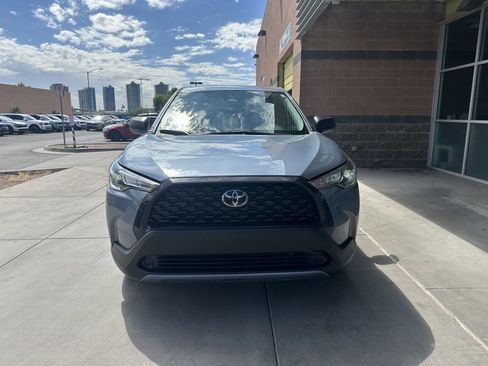 Used 2023 Toyota Corolla Cross L image 8