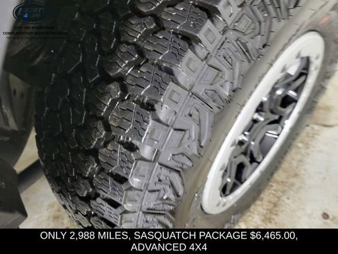 Used 2025 Ford Bronco Outer Banks w/ Sasquatch Package image 11