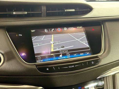 Used 2017 Cadillac XT5 Luxury w/ Driver Awareness Package FWD image 16
