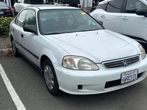 Used 2000 Honda Civic LX image 2