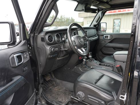 Used 2021 Jeep Wrangler Unlimited Rubicon 4xe w/ Steel Bumper Group AWD/4WD image 13