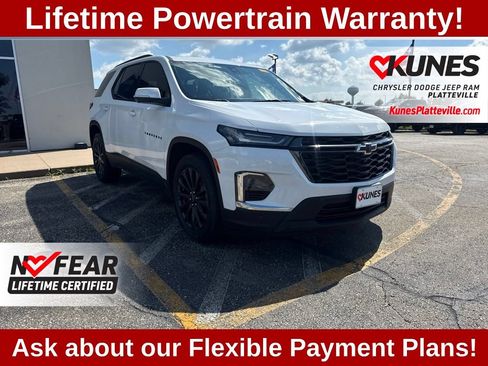 Used 2023 Chevrolet Traverse RS AWD/4WD image 2