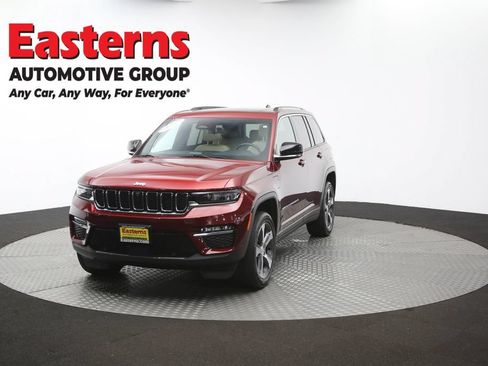 Used 2023 Jeep Grand Cherokee 4WD 4xe w/ Luxury Tech Group II image 56
