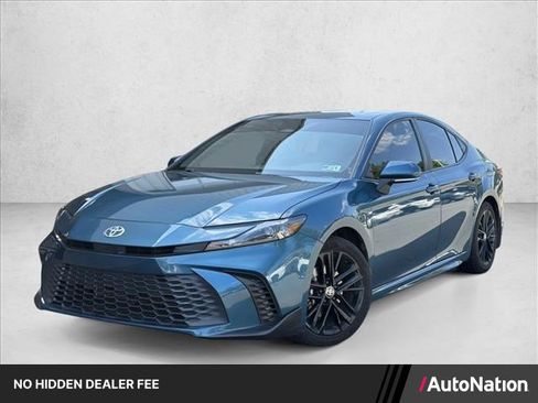Used 2025 Toyota Camry SE w/ Multimedia Upgrade Package FWD image 1