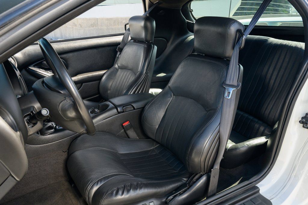 Used 2001 Pontiac Firebird Trans Am RWD image 10