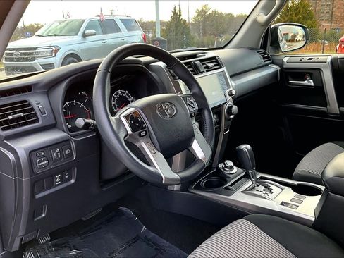 Used 2022 Toyota 4Runner SR5 image 16