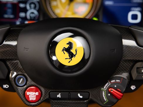 Used 2019 Ferrari Portofino RWD image 81