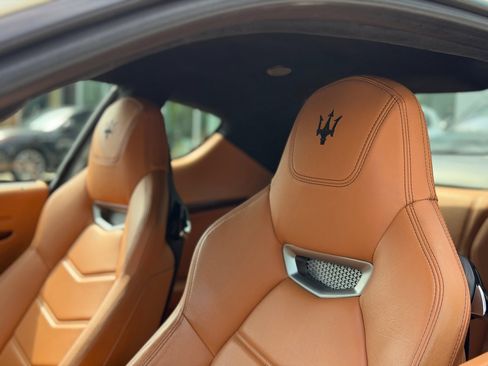 Used 2013 Maserati GranTurismo Sport RWD image 23