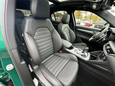 New 2025 Alfa Romeo Stelvio Sprint image 15