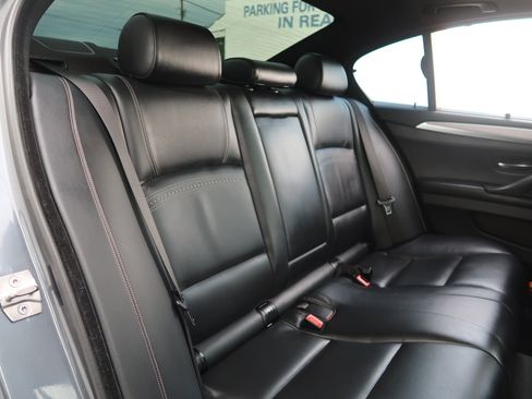 Used 2016 BMW 550i Sedan RWD image 39