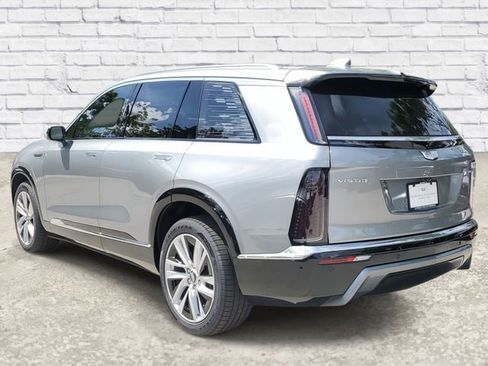 New 2026 Cadillac Vistiq Luxury image 2
