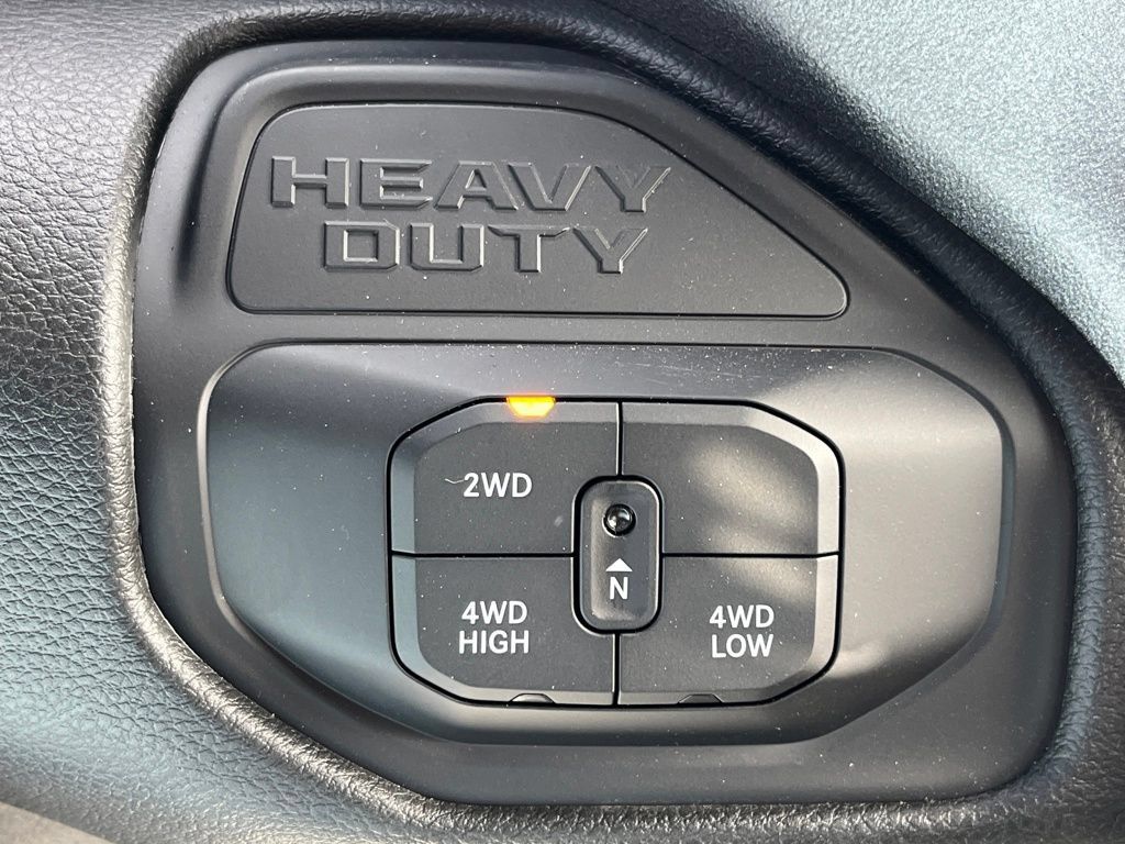 New 2025 RAM 5500 Tradesman AWD/4WD image 16