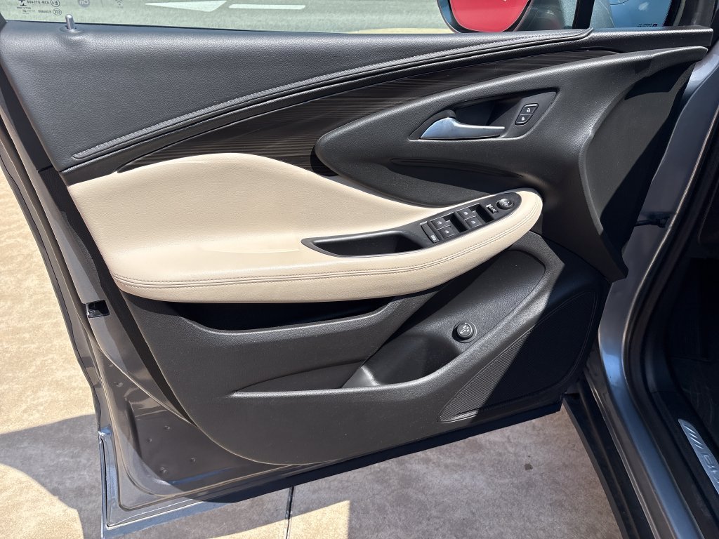 Used 2020 Buick Envision Preferred AWD/4WD image 10