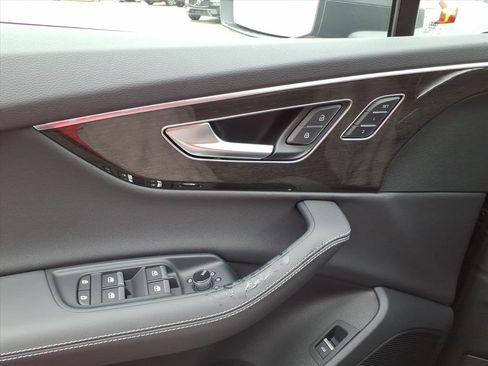New 2026 Audi Q7 3.0T Premium Plus image 13