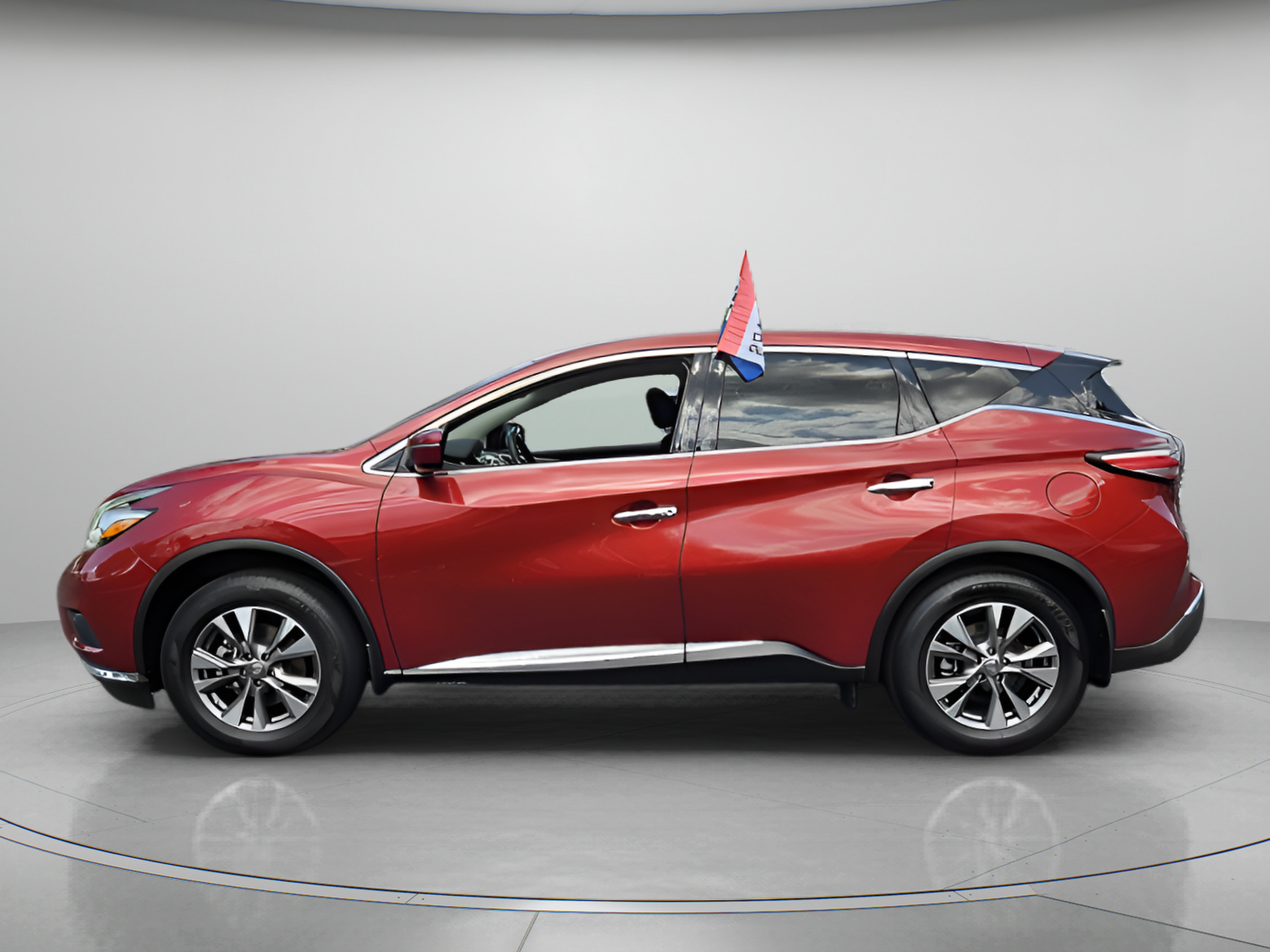 Used 2015 Nissan Murano S w/ Navigation Package FWD image 2