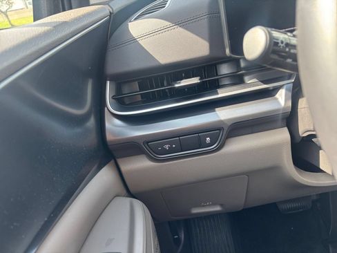 Used 2026 Kia Carnival FWD image 37