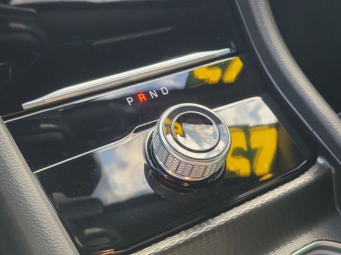 Used 2025 Jeep Grand Cherokee L Limited image 24