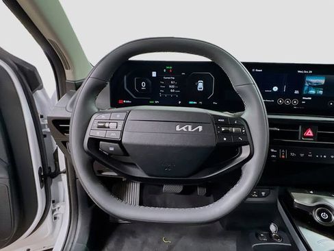 New 2025 Kia EV6 Light image 11