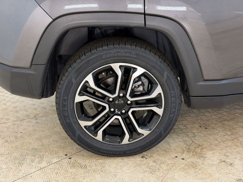 Used 2023 Jeep Compass Limited AWD/4WD image 12
