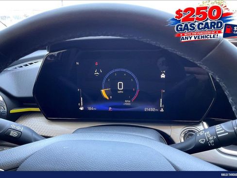 Used 2025 Chevrolet Trax LT w/ Driver Confidence Package FWD image 20