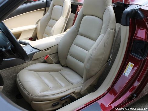Used 2007 Chevrolet Corvette Convertible w/ Preferred Equipment Group RWD image 39