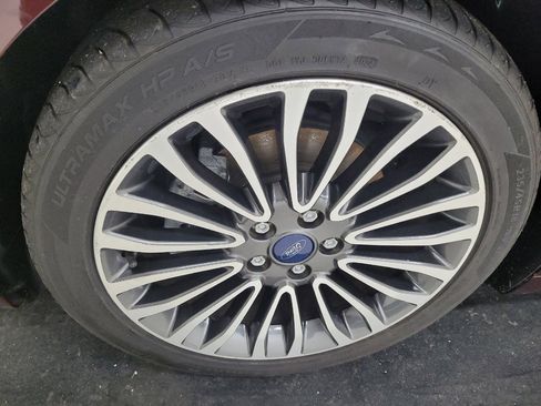 Used 2018 Ford Fusion SE w/ Fusion SE Technology Package FWD image 31