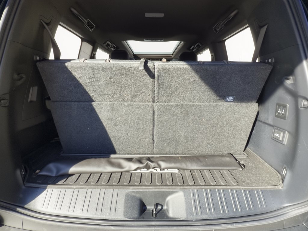 Used 2024 Lexus GX 550 w/ Accessory Package (2T) AWD/4WD image 28