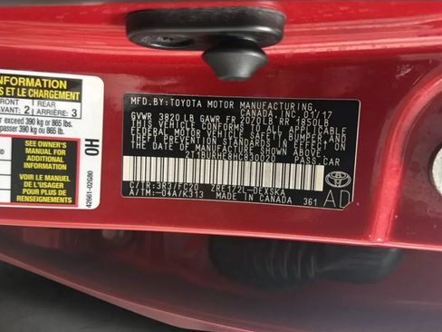 Used 2017 Toyota Corolla SE w/ Body Protection Package FWD image 28
